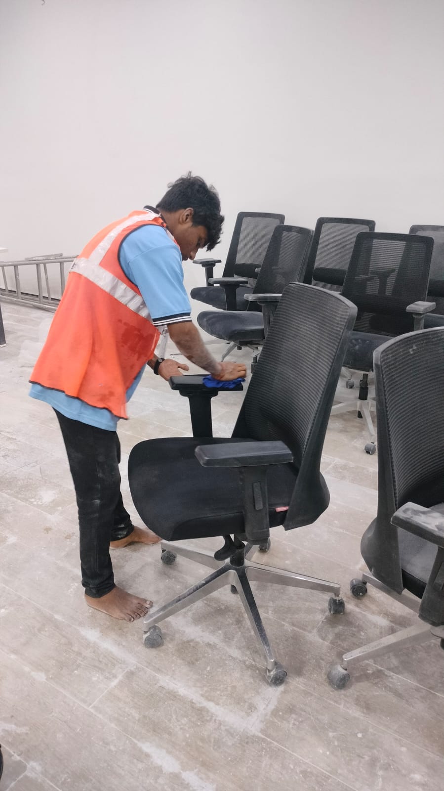 Office cleaning 3