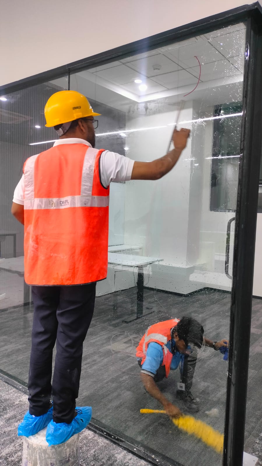 Office cleaning 9